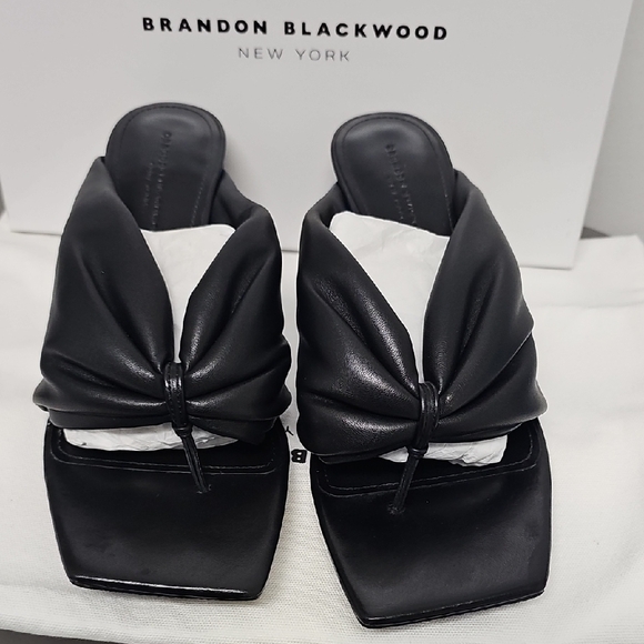 Brandon Blackwood Black Leather Knotted Mule Sandals with Gold B-Heel - Picture 3 of 15